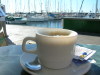 Kaffee am Hafen
